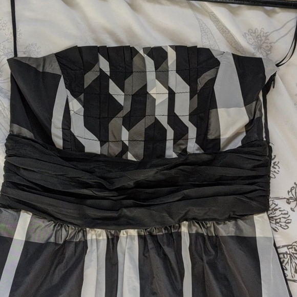 Zara evening dress - Picture 3 of 4